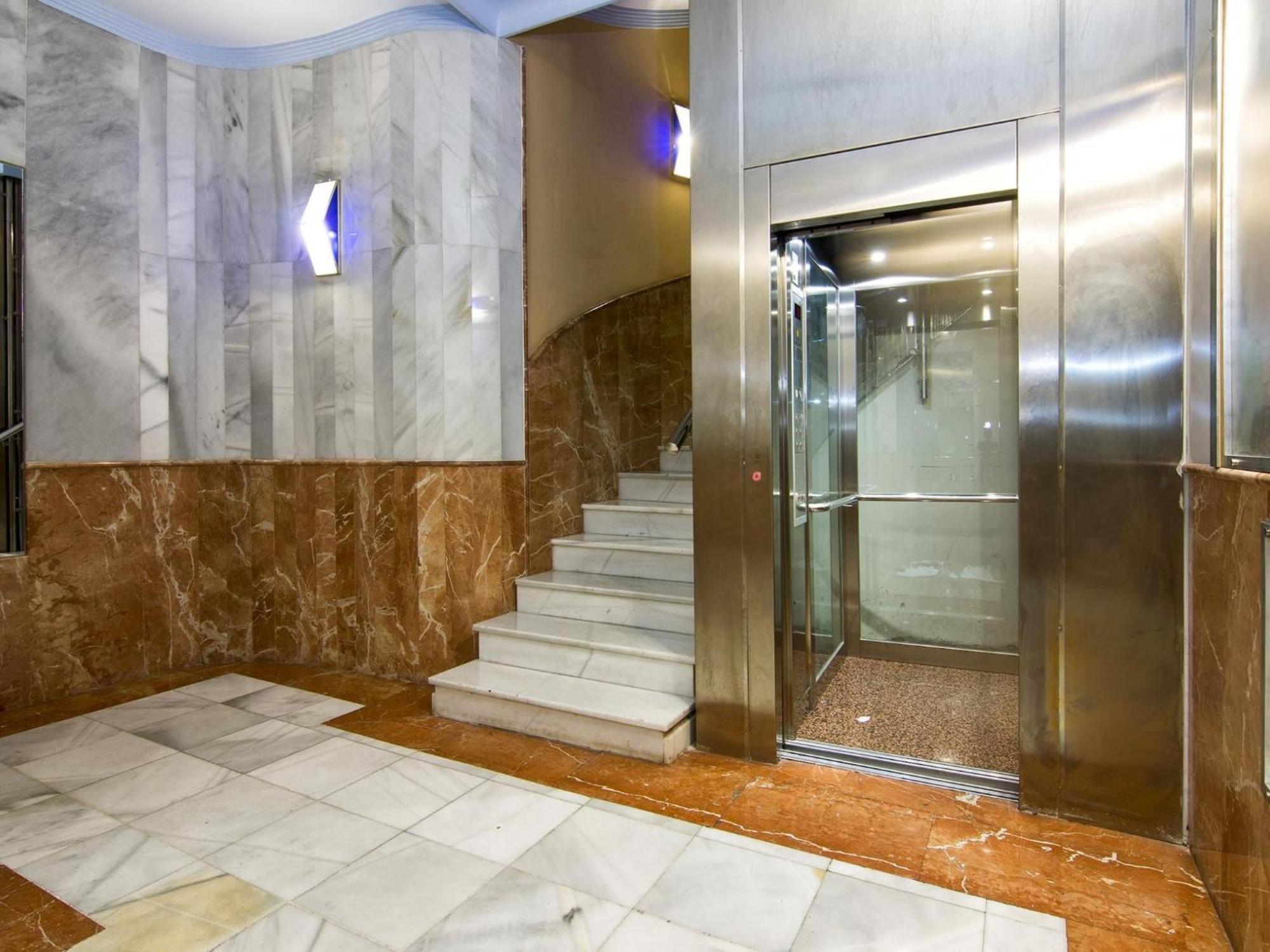 Chezmoihomes Town Hall Apartment Гранада Экстерьер фото